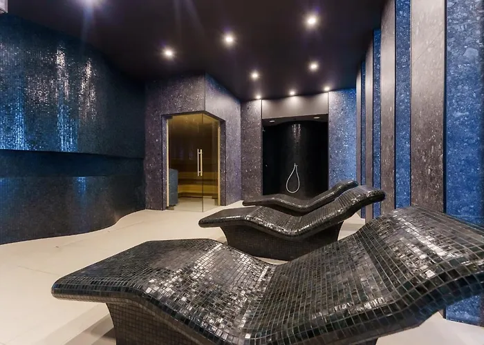 Lighthouse - Polanki Aqua - Hit קולובז'ג