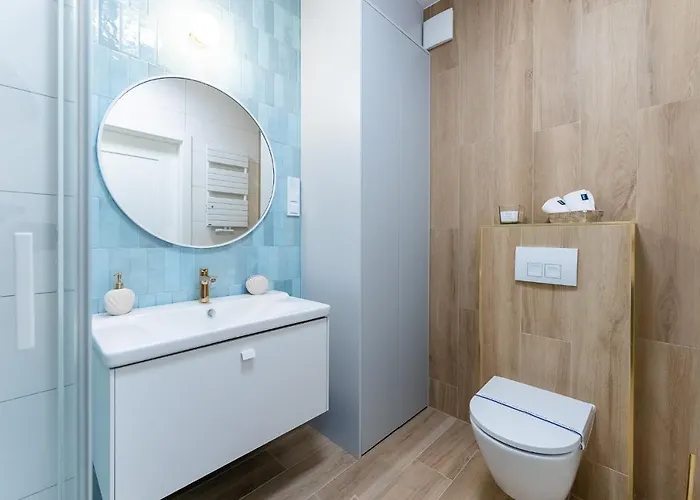 Lighthouse - Polanki Aqua - Hit * קולובז'ג