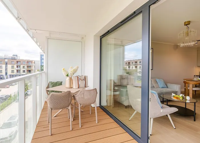 Lighthouse - Polanki Aqua - Hit קולובז'ג