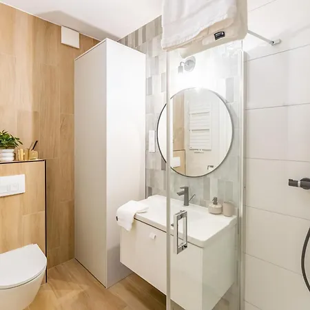 Lighthouse - Polanki Aqua - Hit *